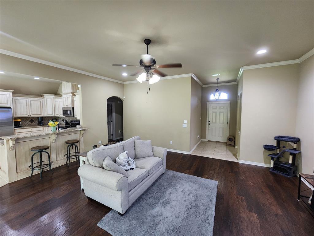 Wool Worth Oaks - Residential