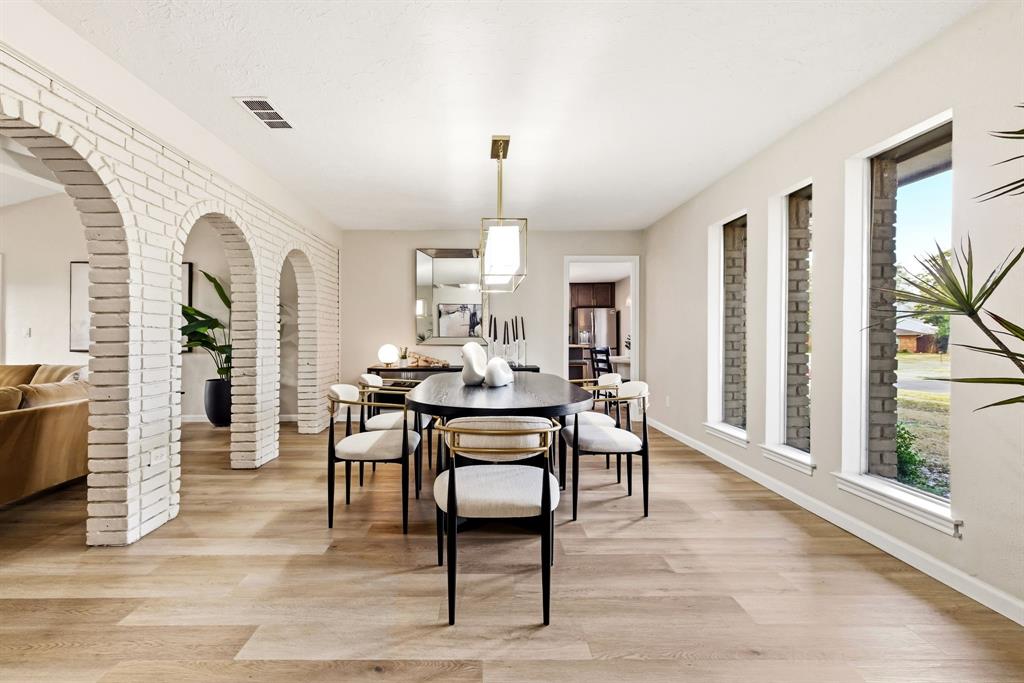 2341 Monticello Circle