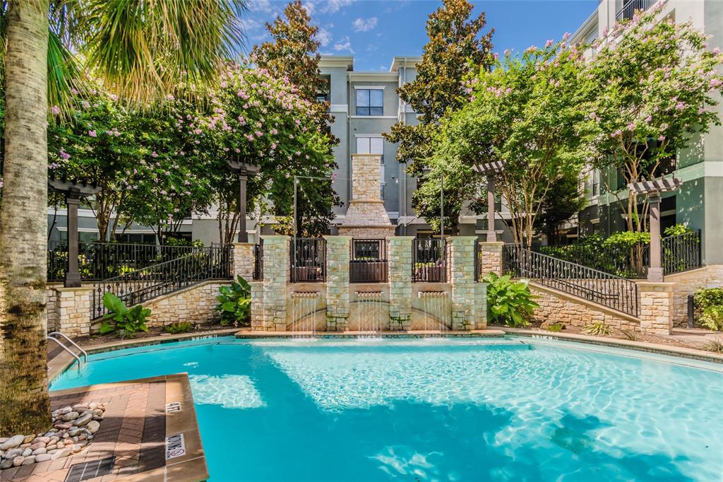 Bluffview Square - Residential Lease