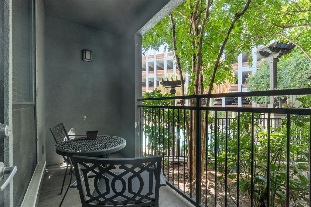 Bluffview Square - Residential Lease