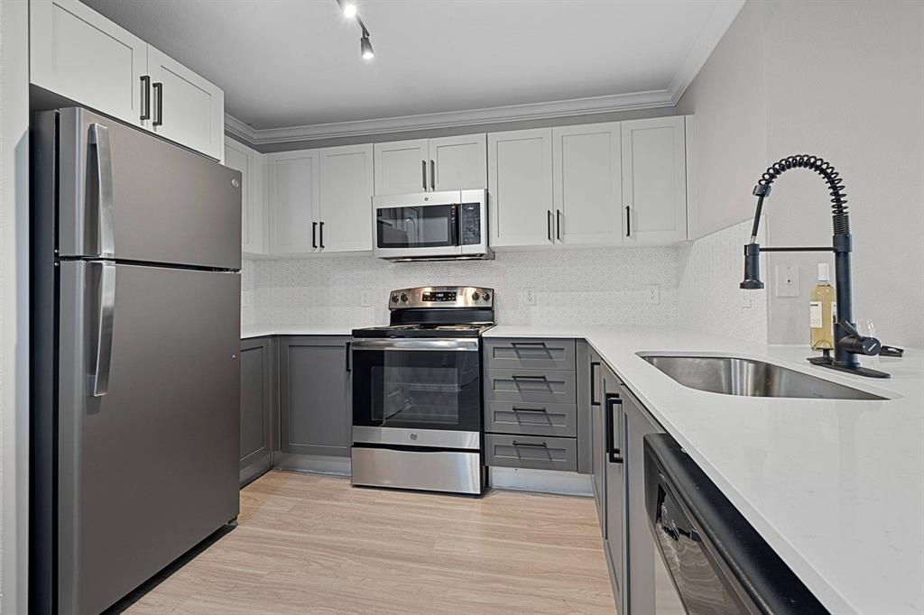 Bluffview Square - Residential Lease