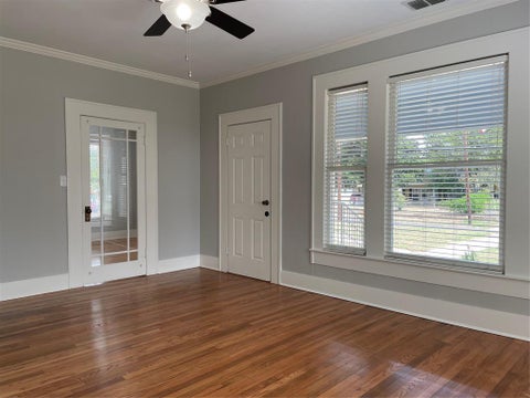 Tiny photo for 300 S Prairieville Street, Athens, TX 75751 (MLS # 21388845)