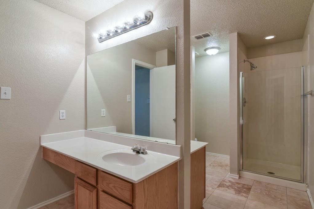 Lake Port Village Add - Residential Lease