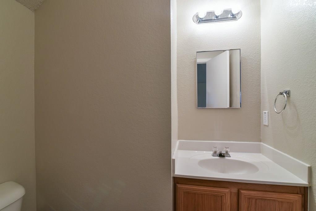 Lake Port Village Add - Residential Lease