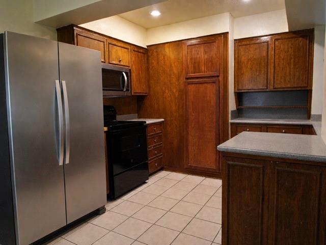 3810 Crater Lake Court