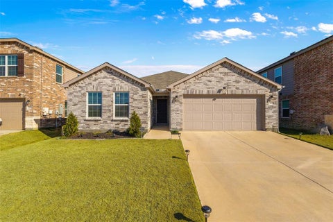 Photo of 2117 Winding Creek Way, Denton, TX 76208 (MLS # 21374462)