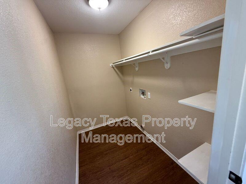 S S Wilson - Residential Lease