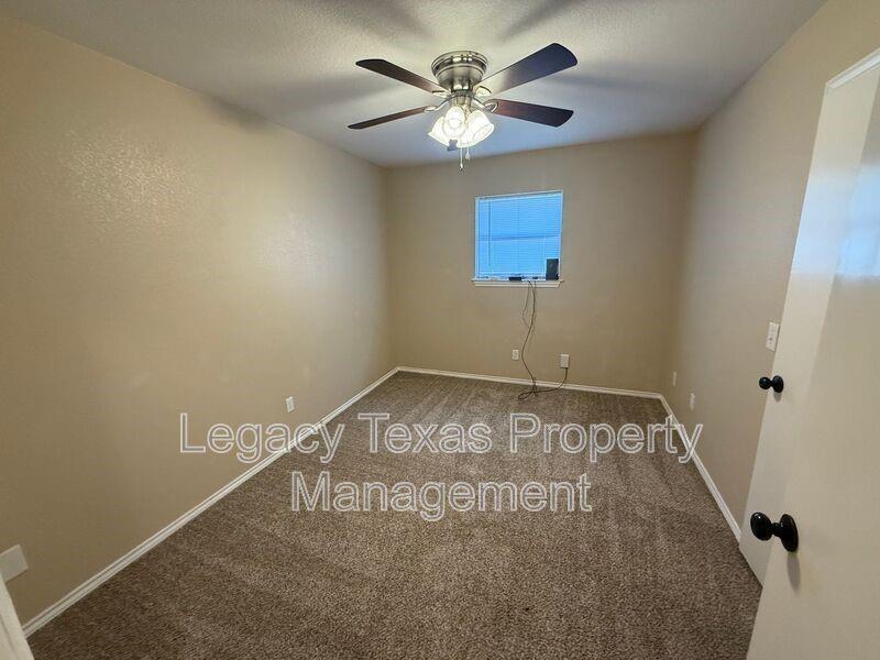 S S Wilson - Residential Lease