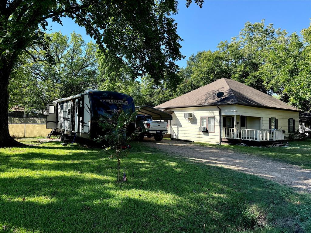 802 Seven Oaks Road