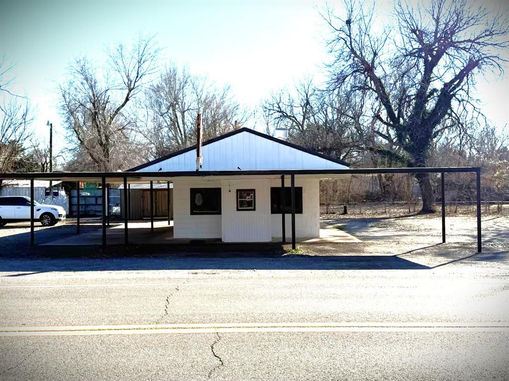 416 Apache Trail Road