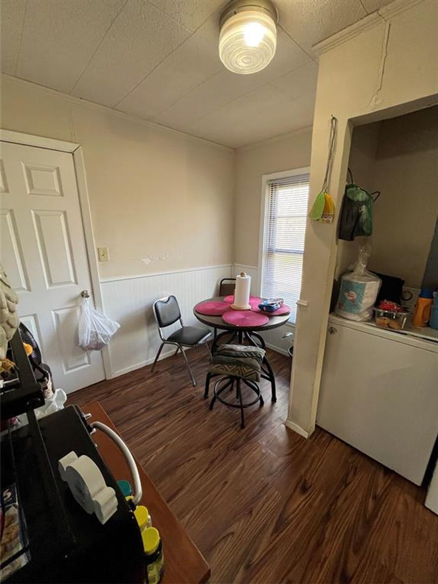 3 bedroom 1 bath, kitchen is plumbed for gas, with attached 1 car garage. Easy care vinyl siding. Close to schools, shopping and dining. Agent and buyer must verify all information on MLS. House is being sold As-is.