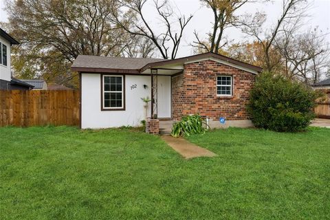 A home in Terrell