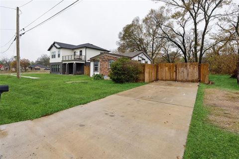 A home in Terrell