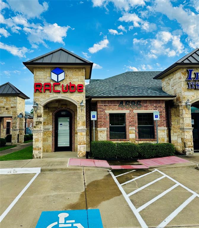4686 Mcdermott Road 204
