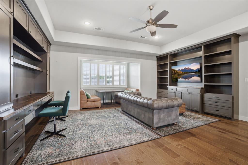 15206 Viburnum Road