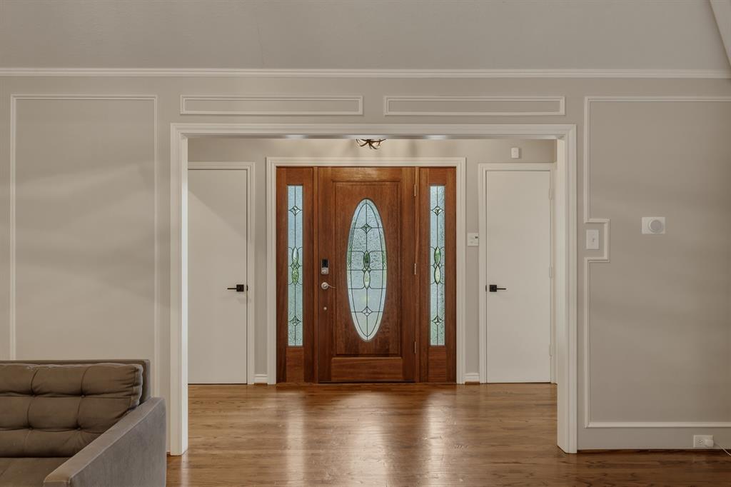 9510 Hill View Drive