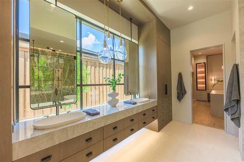 Tiny photo for 2525 Park Grove Loop, Southlake, TX 76092 (MLS # 20990175)