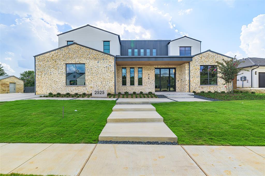 2525 Park Grove Loop