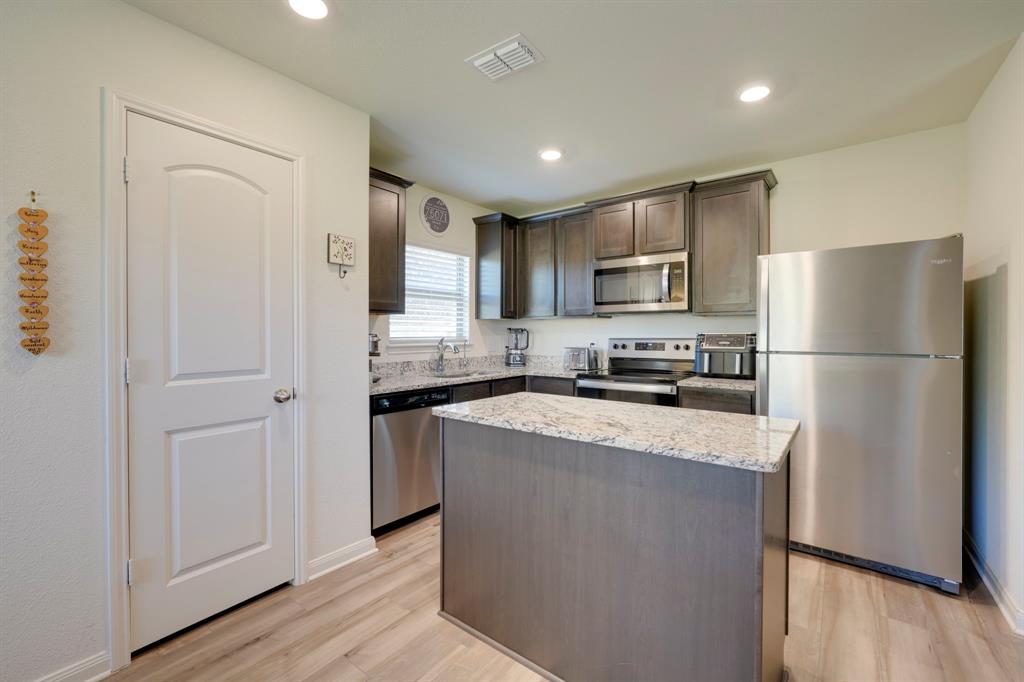 Chisholm Spgs Ph2 - Residential