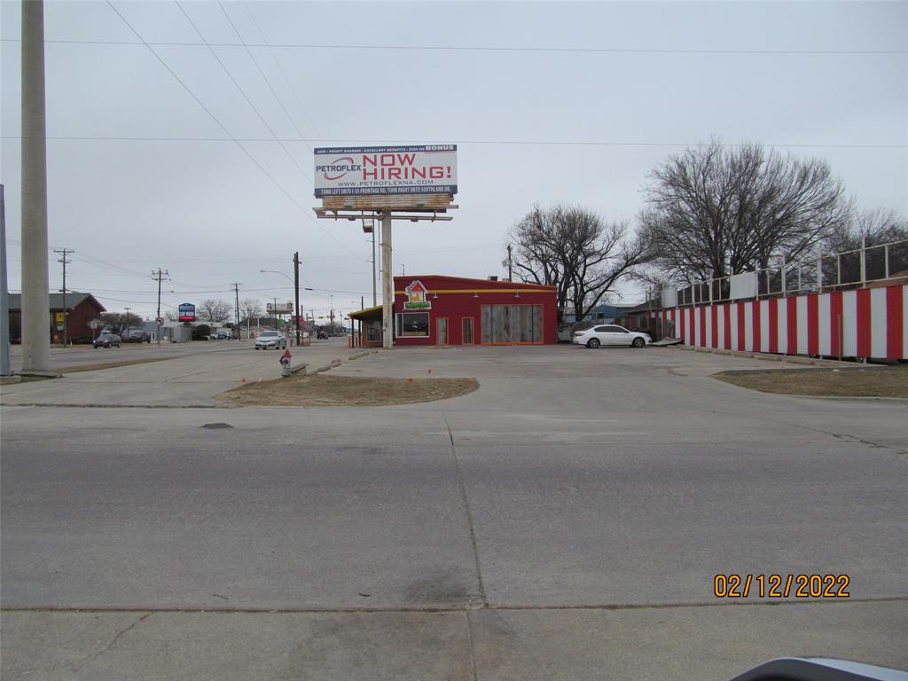 409 W HWY 82 Highway