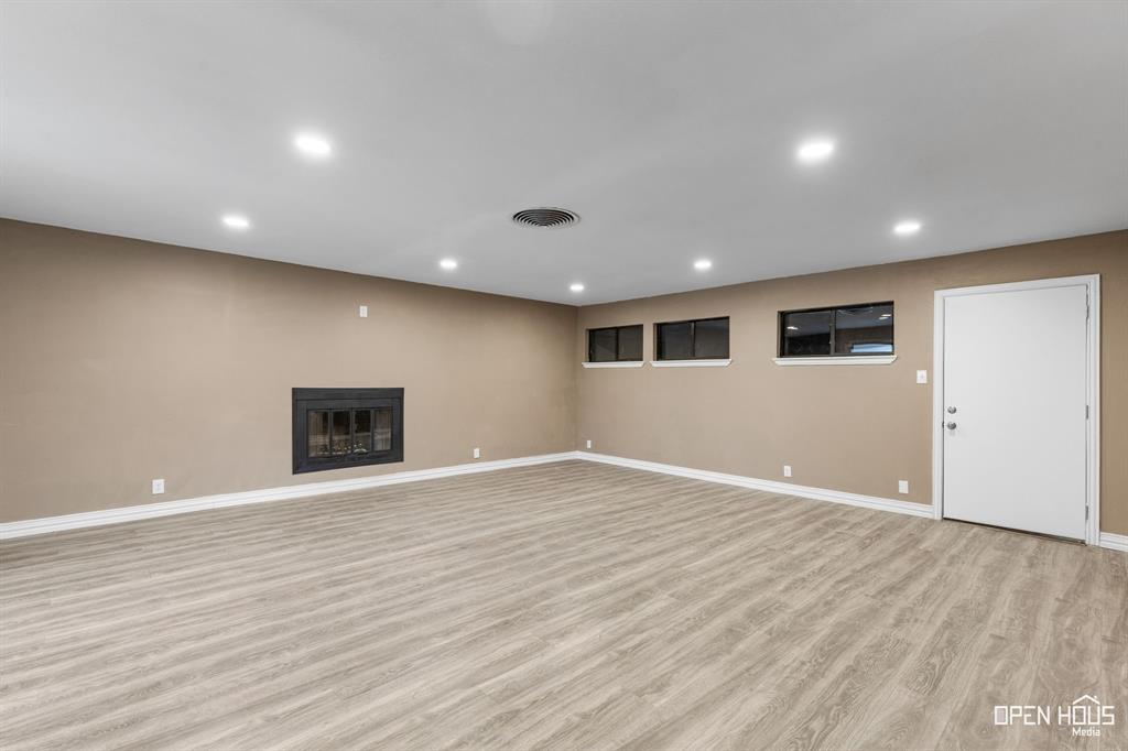 Singleton - Residential