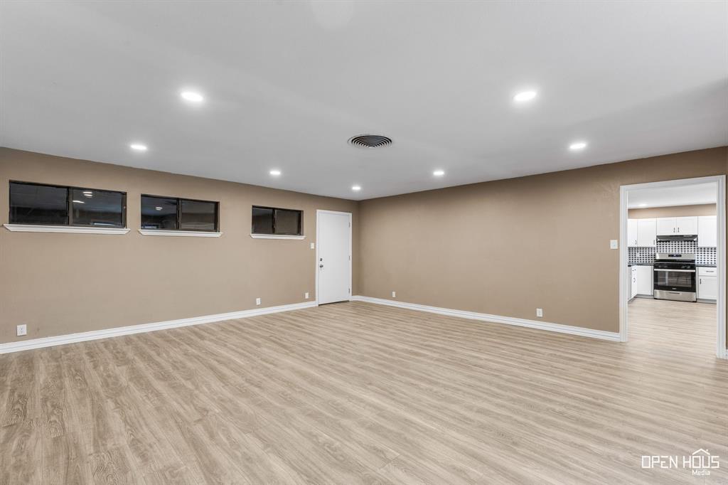 Singleton - Residential