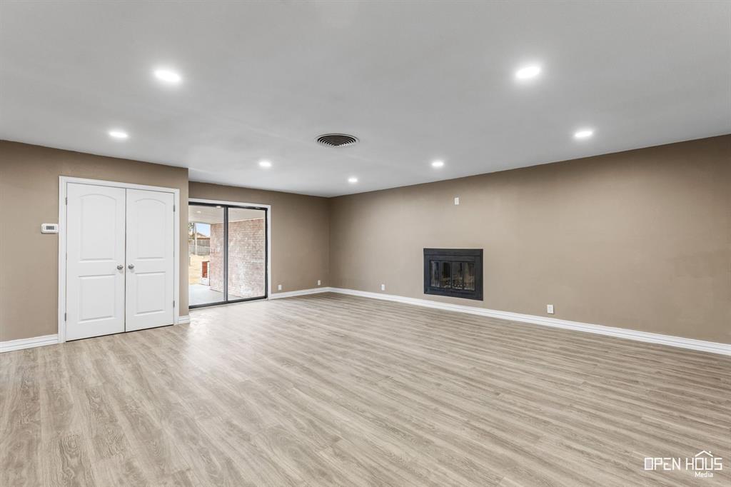 Singleton - Residential