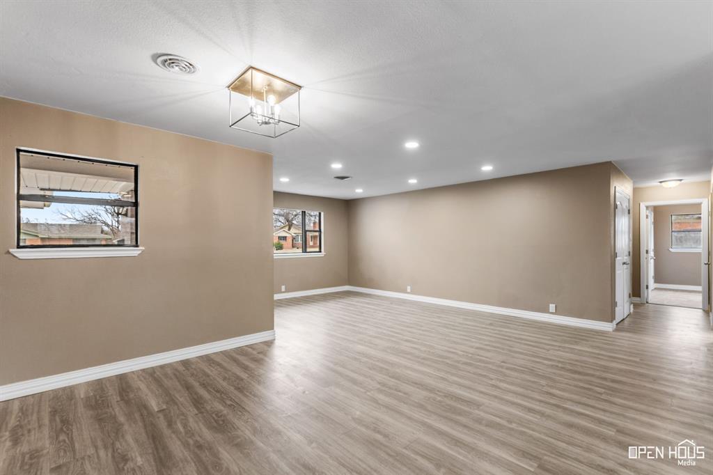 Singleton - Residential