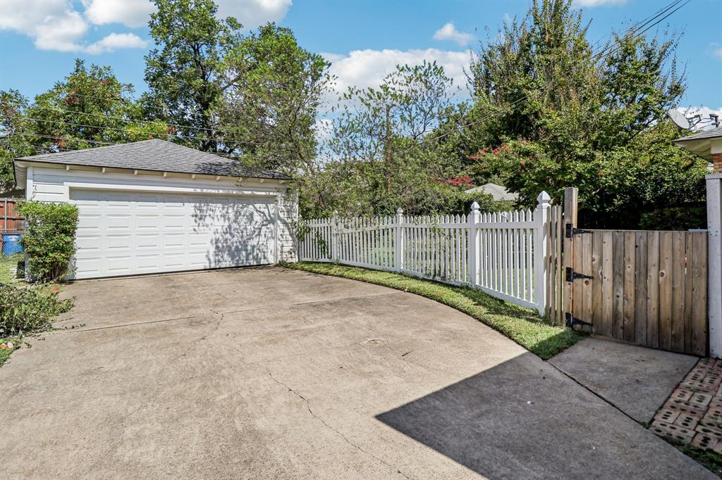 Mockingbird Hill - Residential