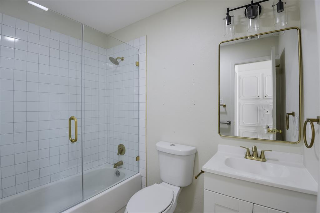 Royal Crest Add - Residential