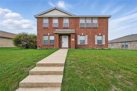 605 Jewelflower Drive DeSoto TX 75115