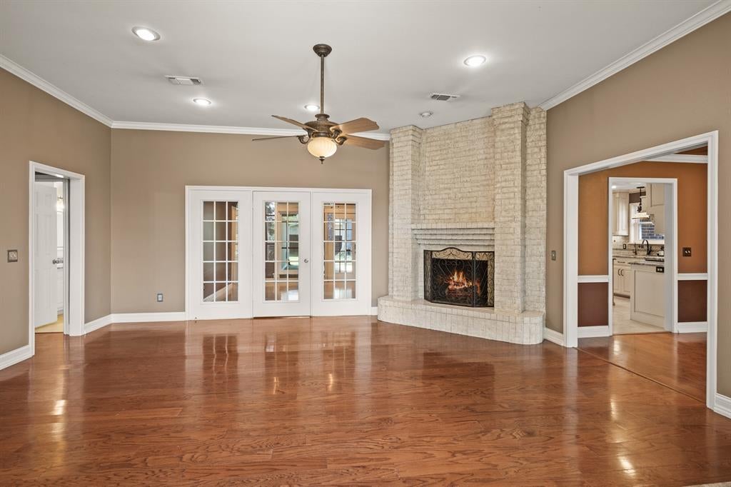 212 Turnberry Circle