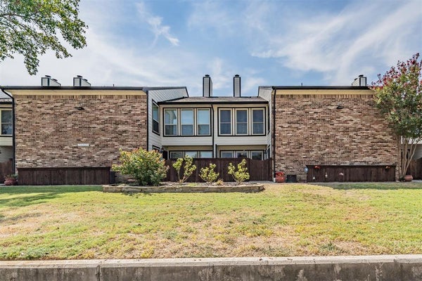 714 E WALL ST APT 105, GRAPEVINE, TX 76051 - Image e5b39e375657e0123d335a13f3d2cc6d/2789571679