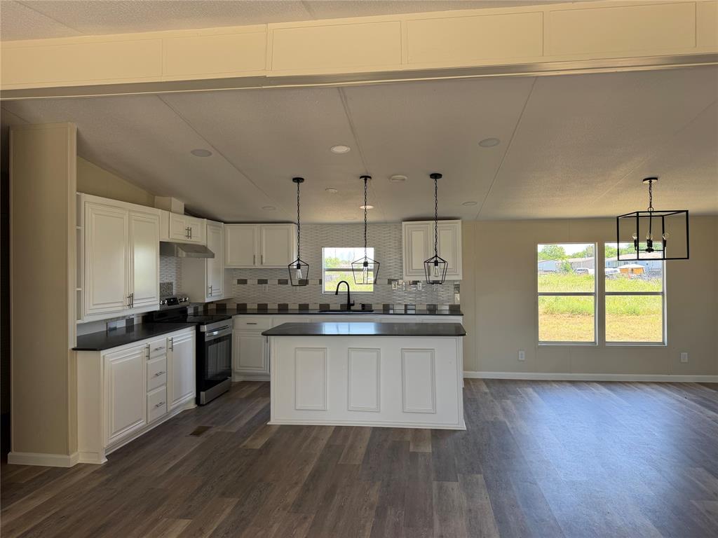 10202 County Road 4116