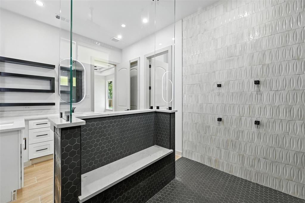 Paradise Bay - Residential