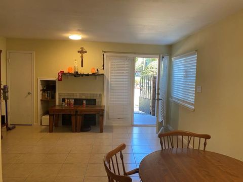 9827 Walnut Street Apt 113 Dallas TX 75243