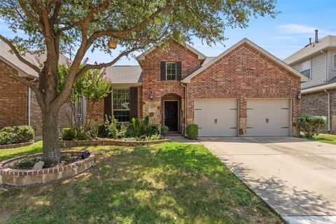 8713 Golden Sunset Trail Fort Worth TX 76244