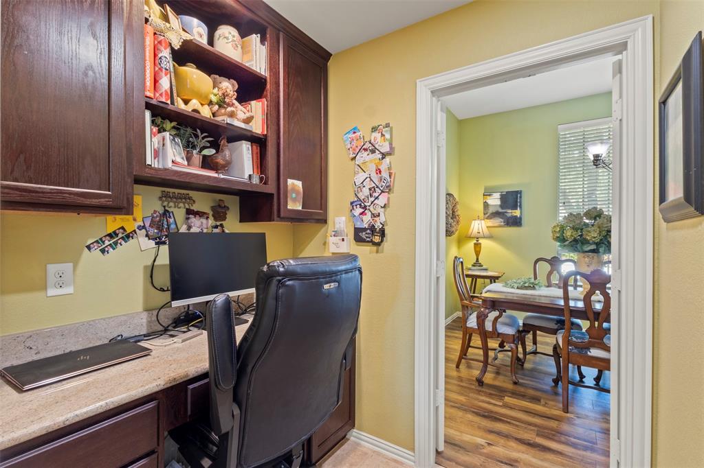 8713 Golden Sunset Trail