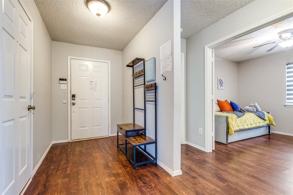 1425 Ridgecrest Drive