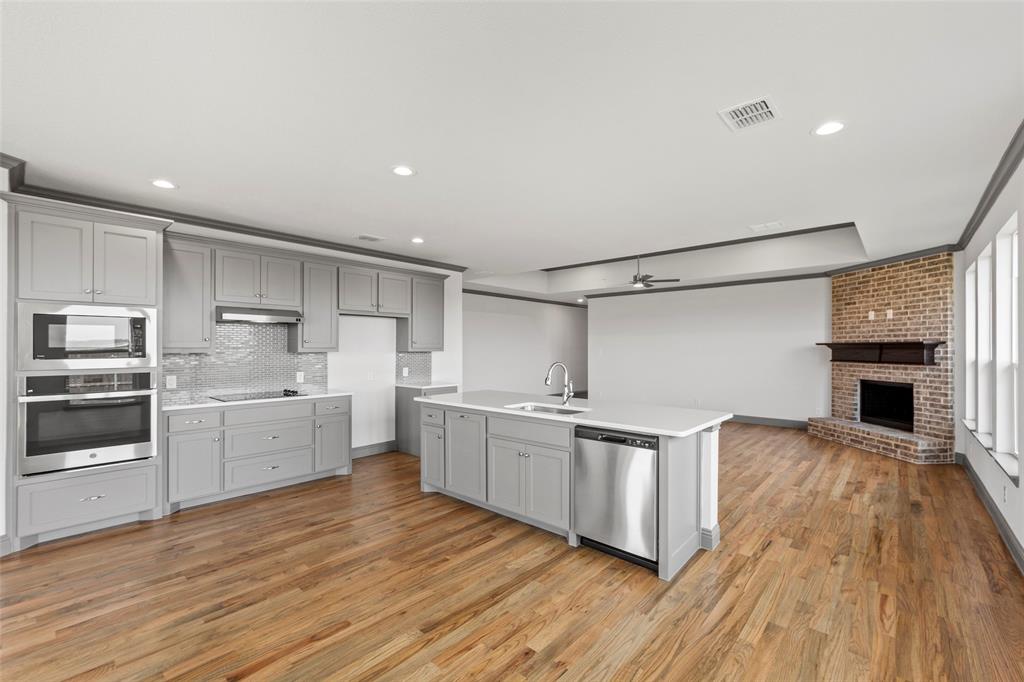 Meadow Ridge Estate - Residential