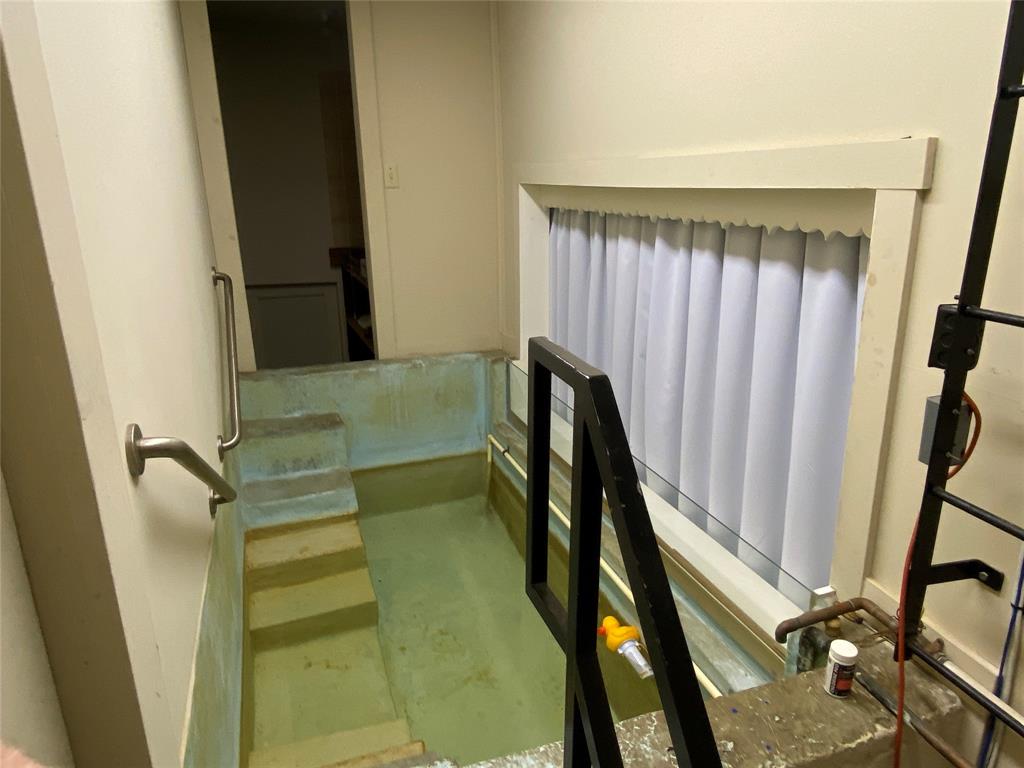 C W Kenner Of Ledbetter - Commercial Sale