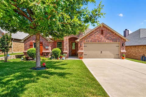 Photo of 637 Ethan Drive, Weatherford, TX 76087 (MLS # 21338342)