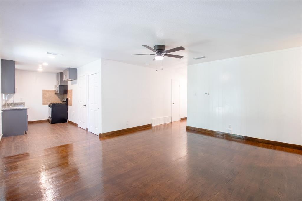 Freeway East Rev - Residential