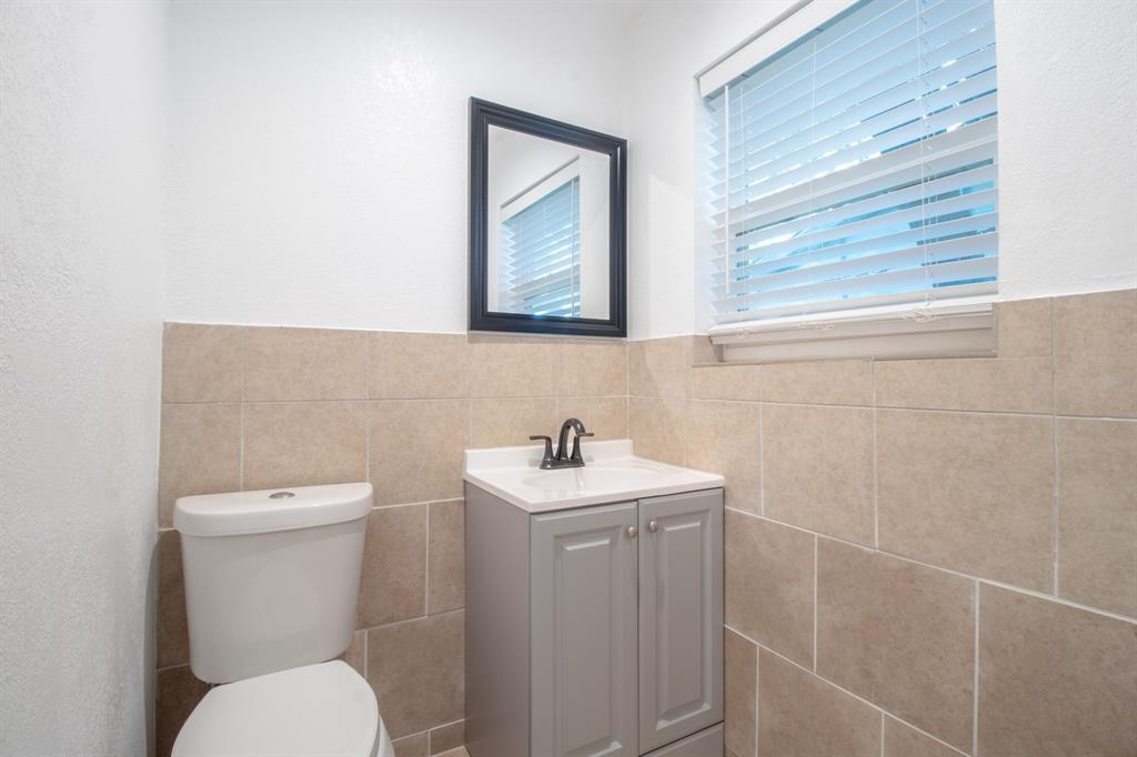 Freeway East Rev - Residential