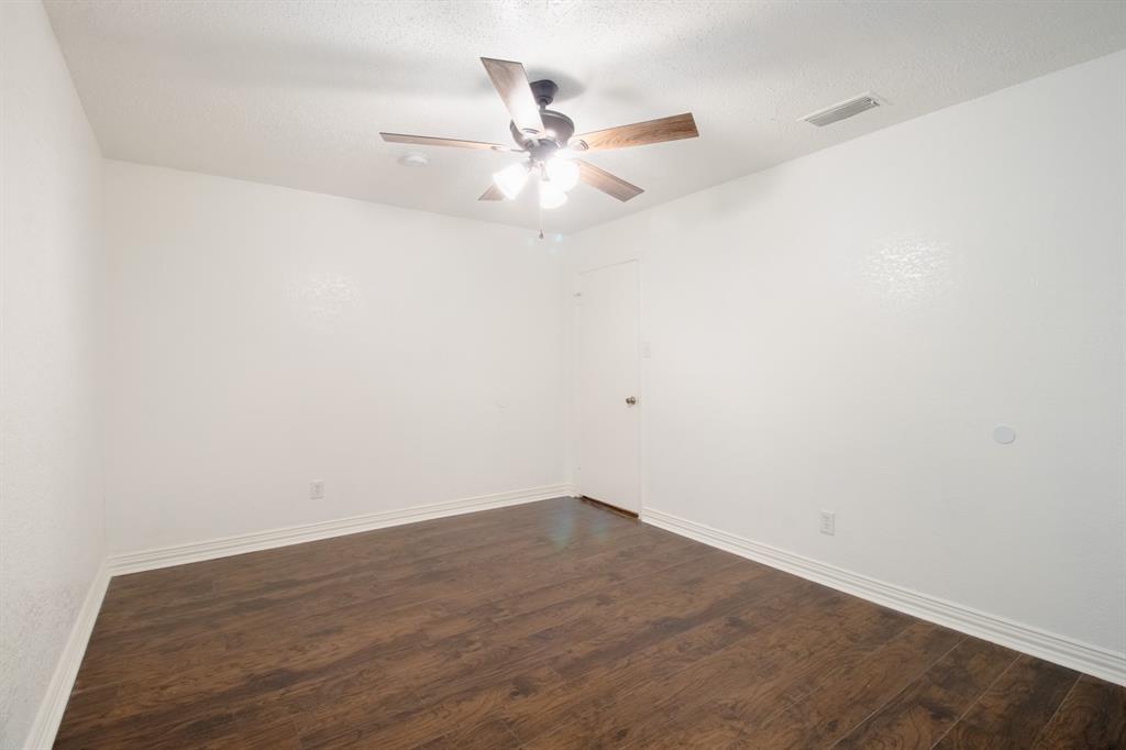 Freeway East Rev - Residential