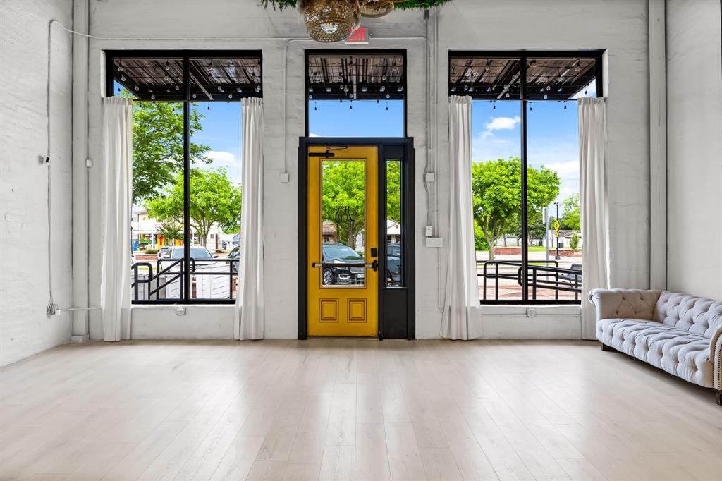 3811 Main Street