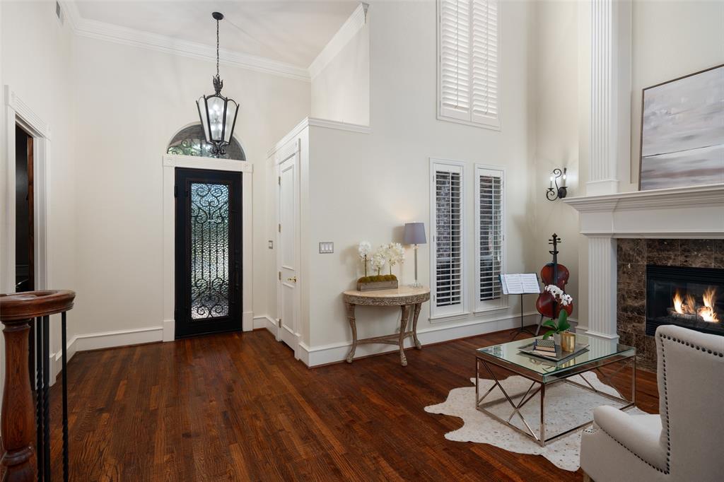 7404 Waterfall Drive