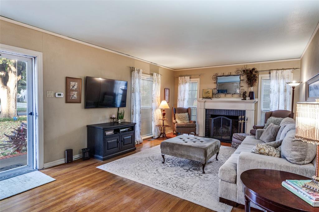 3721 Westcliff Road S