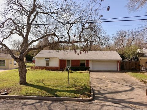 A home in River Oaks