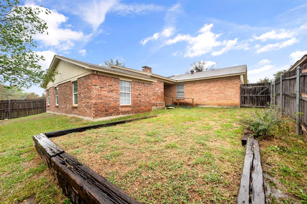 Foster Village Add - Residential Lease